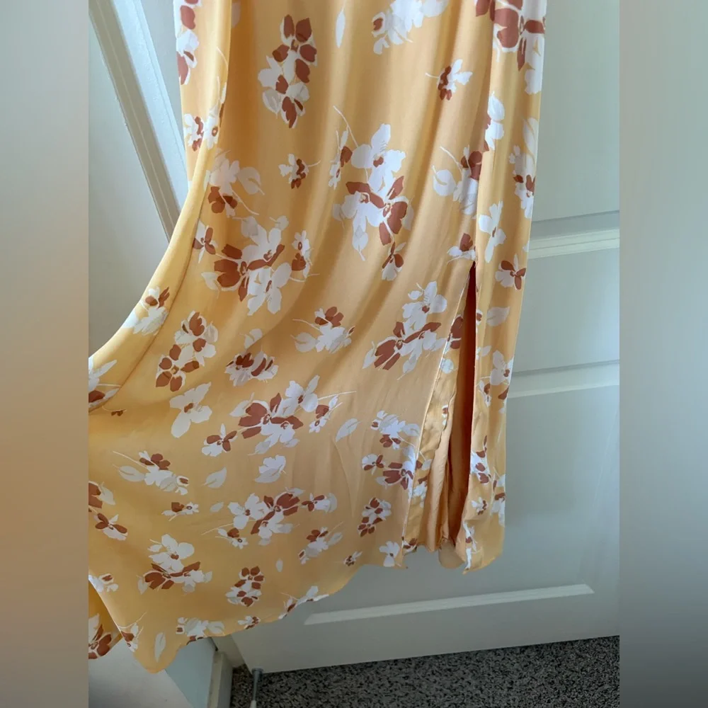 Abercrombie & Fitch Floral Yellow Dress